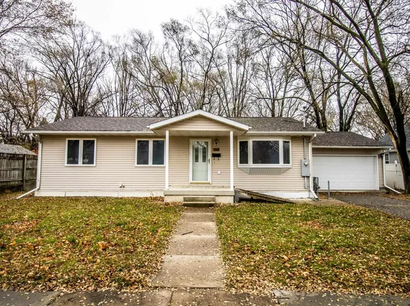 324 Bates St, Waterloo, IA 50703