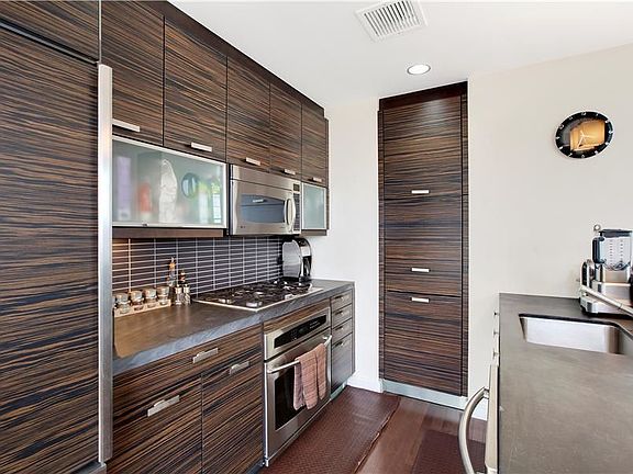 2nd image of 101 W 24th St APT 14B