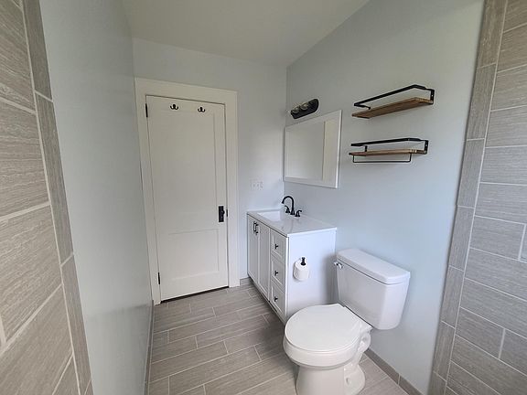 5th image of 1001 N Main St #1001