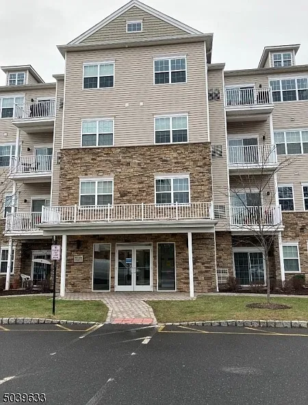 444 Tower Blvd