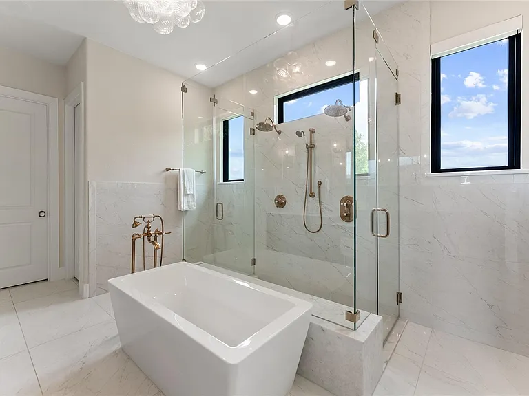 2118 Bennet Ct — Photo 25