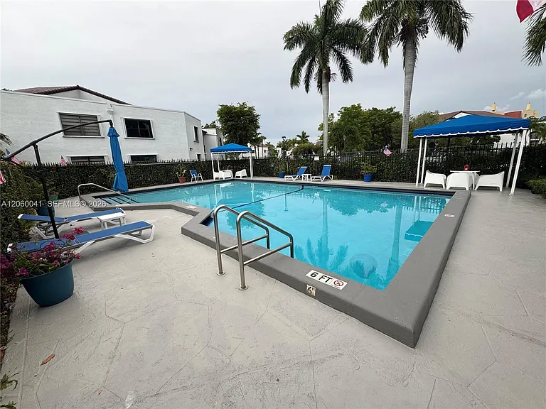 9405 Fontainebleau Blvd #113-22 — Photo 25