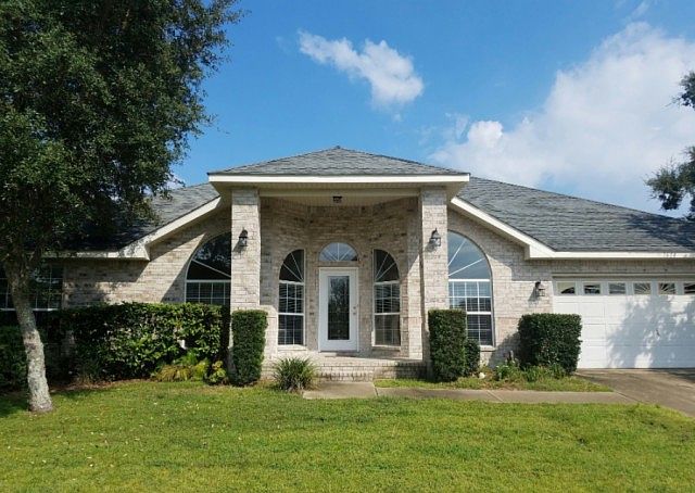 1st image of 1614 Woodlawn Way