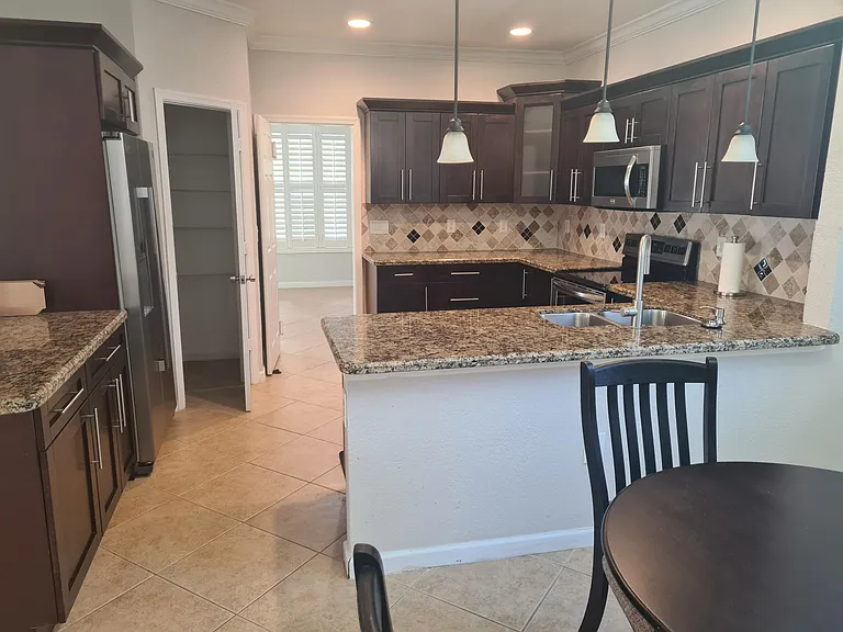 1445 E Bexley Park Dr — Photo 11