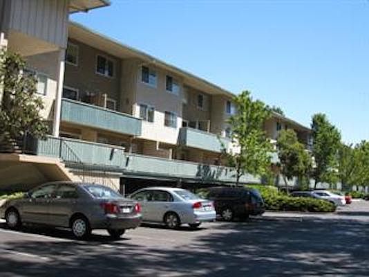 2nd image of 7150 Rainbow Dr APT 23