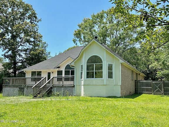 3rd image of 13620 Tara Hills Cir