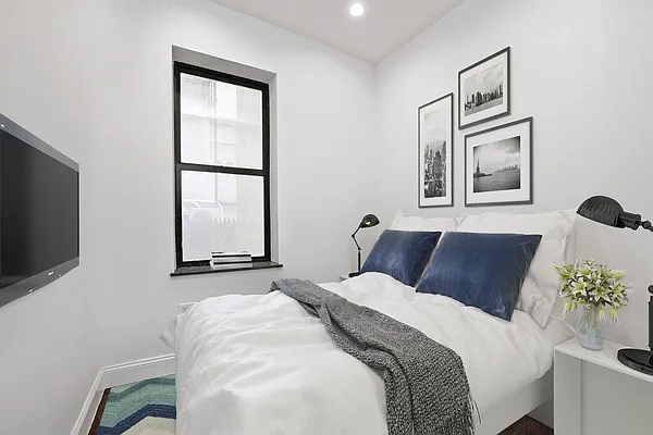 Rented by Compass | media 9