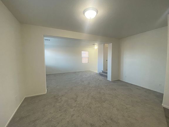 5th image of 341 Fox Blitz Ave