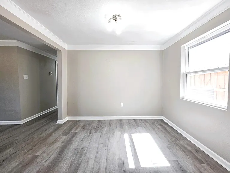 1461 Irish Hill Dr — Photo 14