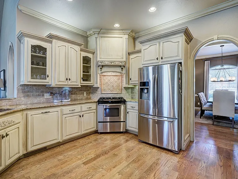 3116 Beacon Hill St — Photo 16