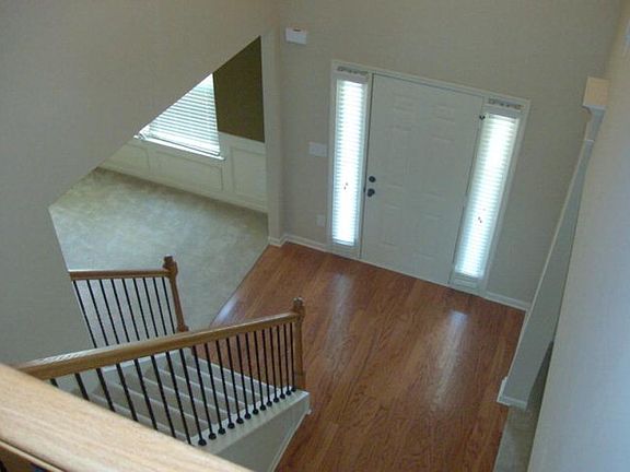 2nd image of 15 Sweetwater Park Dr