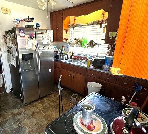 5th image of 1349 Evergreen Ave