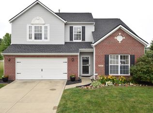 6263 Canterbury Dr, Zionsville, IN 46077