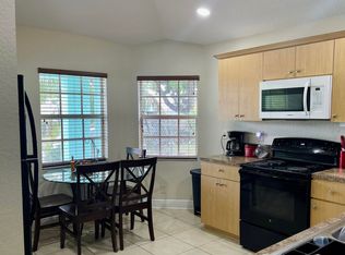 323 S F St, Lake Worth, FL 33460