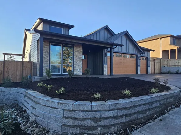 635 NW Cascade Mountain Dr, Dallas, OR 97338