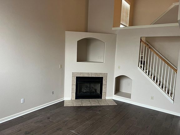 2nd image of 212 White Oak Trce