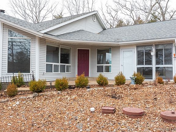 3rd image of 160 Regency Cove Dr