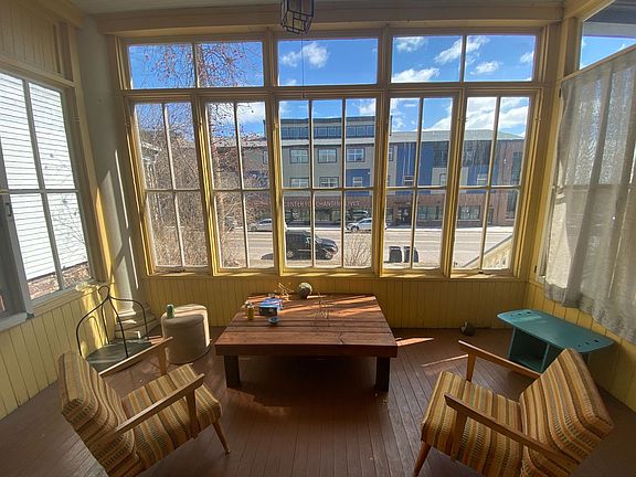5th image of 1421 E Superior St #1