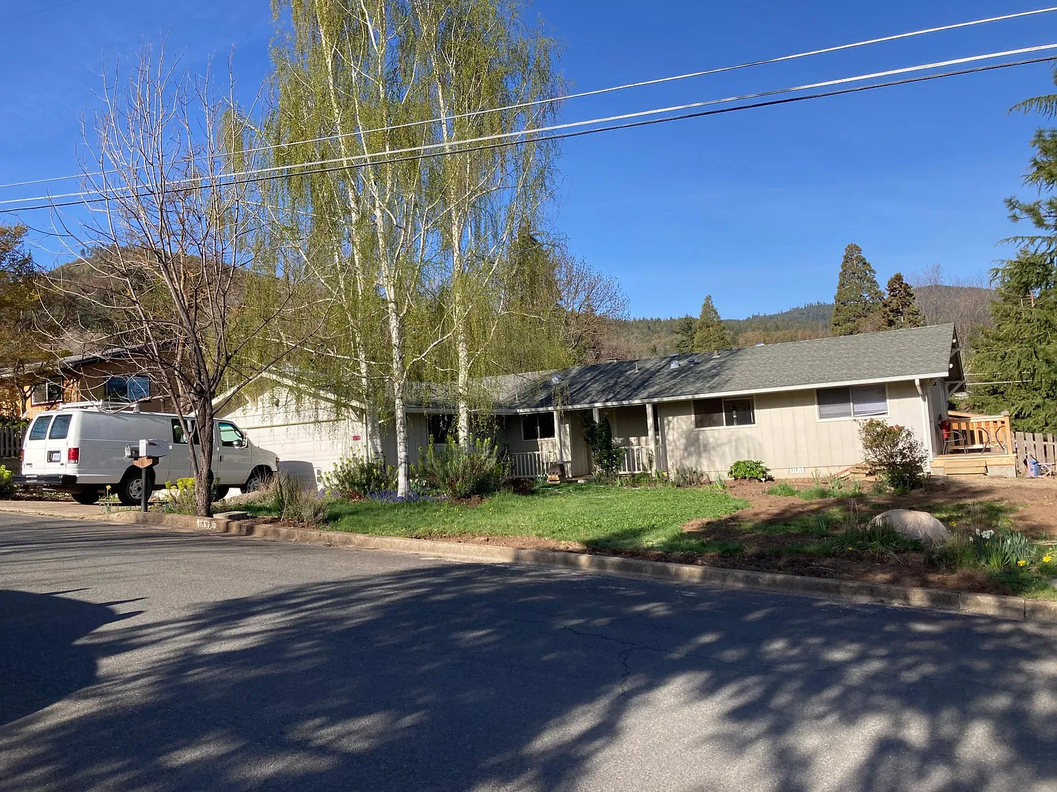 1037 Terra Ave photo 1