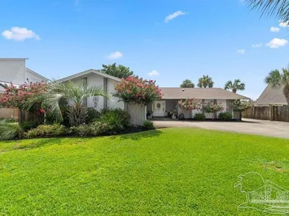 1118 Park Ln, Gulf Breeze, FL 32563