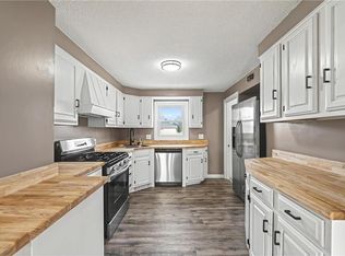 57 Greystone Ave, North Providence, RI 02911