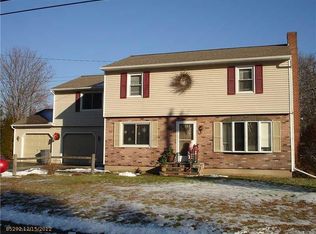 16 Arbor Dr, Veazie, ME 04401