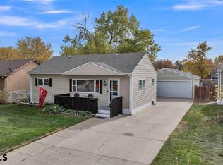 1535 R St, Gering, NE 69341