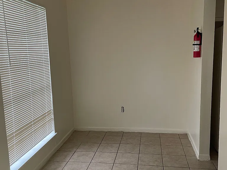 500 E House St #2 — Photo 7