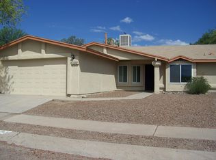 5890 S Stelzer Dr, Tucson, AZ 85746