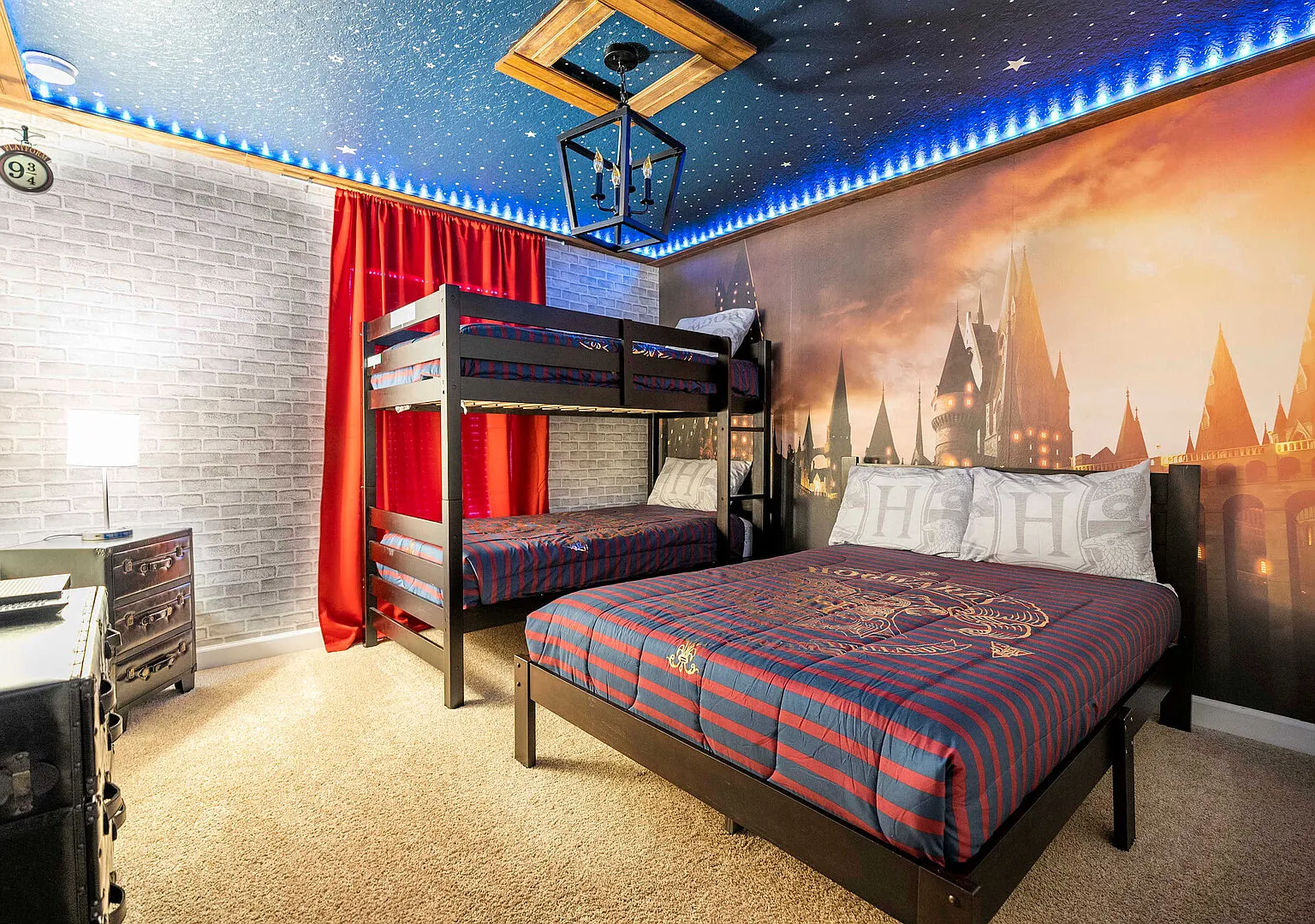 Great Home, Mickey & Harry Potter Beds, Top Spot — Photo 1