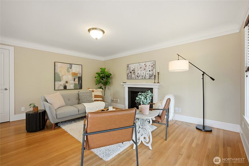4th image of 8903 3rd Avenue NW