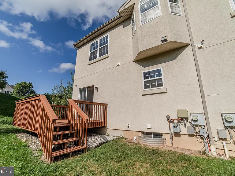 651 Fawn Cir — Photo 25