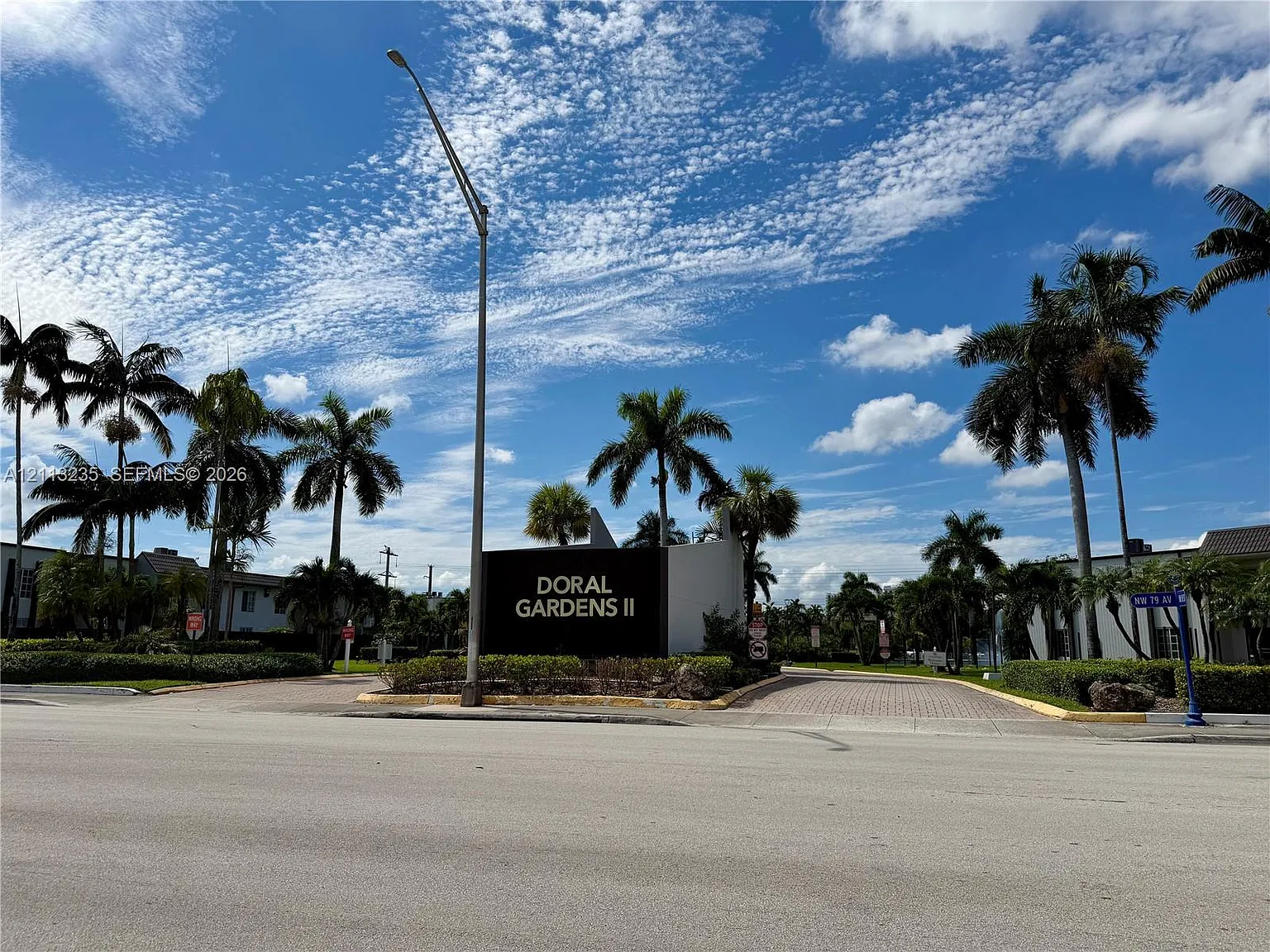 Doral Gardens Ii Condo — Photo 1