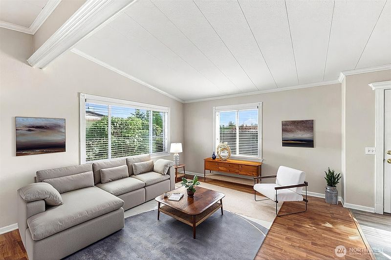 5th image of 2500 Alder Street #103