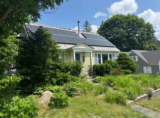 19 Hough St, Lebanon, NH 03766