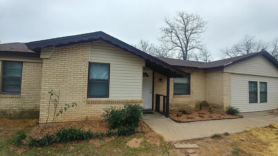 1st image of 309 Bowles Ct