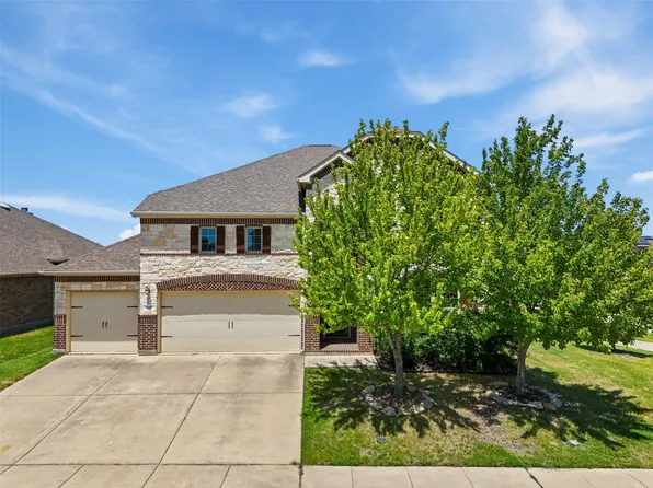 227 Chamberlain Dr, Fate, TX 75189