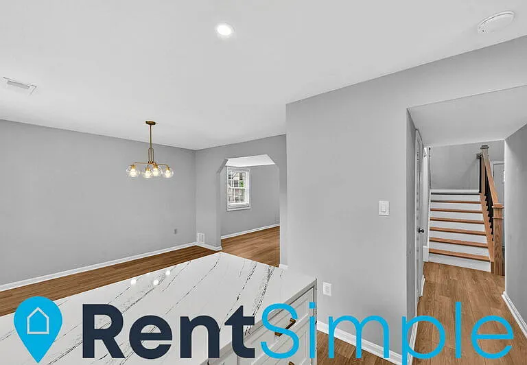 2143 Maleady Dr — Photo 40