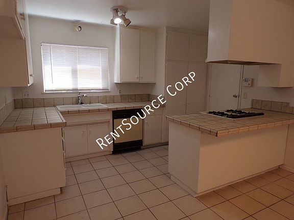 4th image of 921 Cottonwood Dr