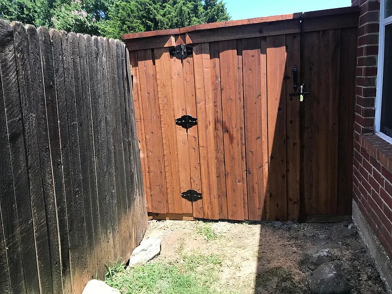 2053 Clear Creek Dr — Photo 23