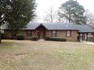 104 Shawnee Dr, Wetumpka, AL 36092