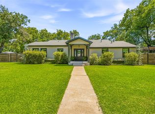 912 Calaveras St, Graham, TX 76450