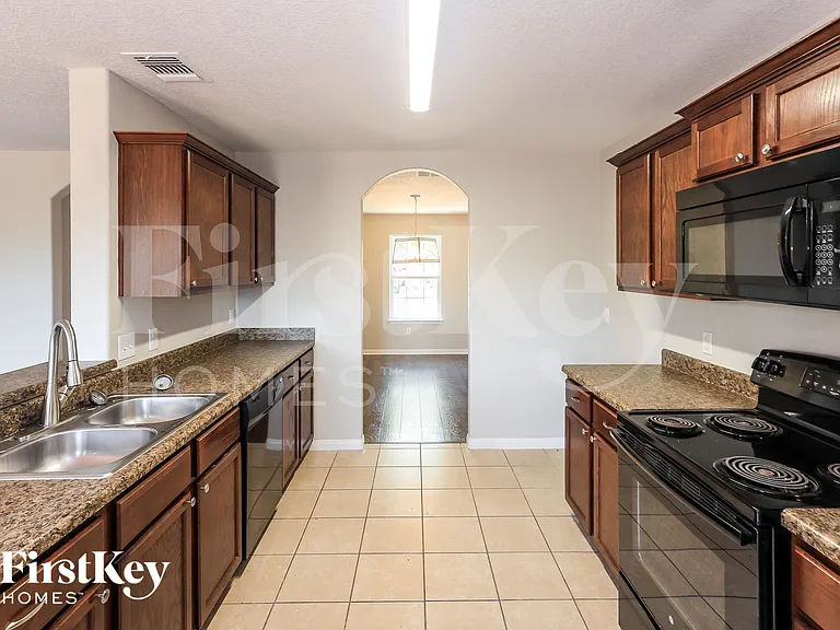 11803 Luckey Vis — Photo 6