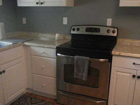 4th image of 5816 Eastlake Dr