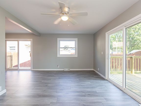 4th image of 2726 Macarthur Ave