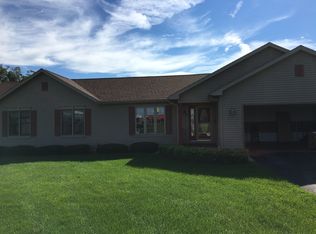 11934 Center Hill Rd, Darlington, WI 53530
