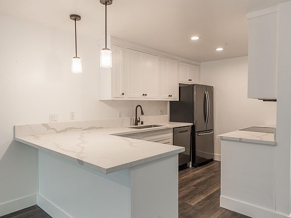 2nd image of 1115 14th St APT 201