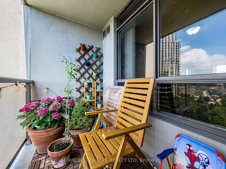 700 Humberwood Blvd #920 — Photo 36