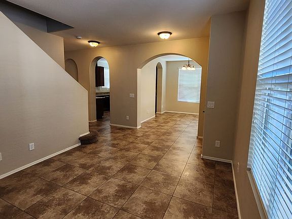 3rd image of 3816 E Leslie Dr