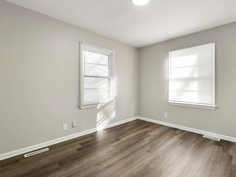 410 German Ave — Photo 14